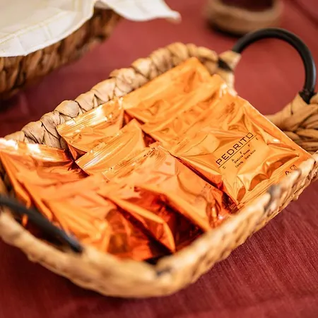 Bed and Breakfast Rhelizeone & جميل Παλέρμο