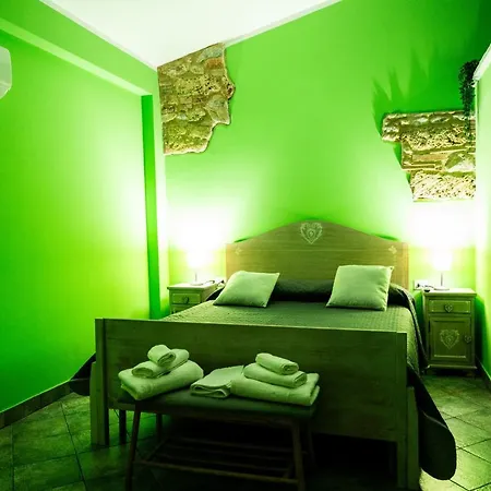 Bed and Breakfast Rhelizeone & جميل