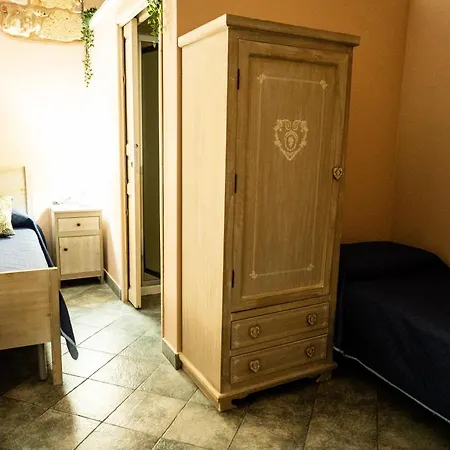 Bed & Breakfast Rhelizeone & جميل Palermo