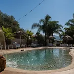 Rhelizeone & جميل Bed & Breakfast