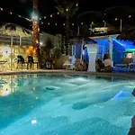 فندق مبيت وإفطار Rhelizeone&spa جميل 3*