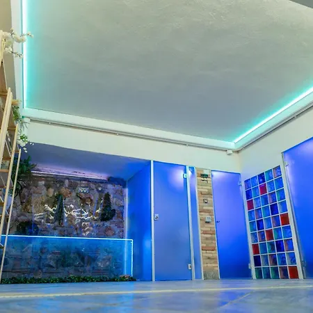 فندق مبيت وإفطار Rhelizeone&spa جميل 3*