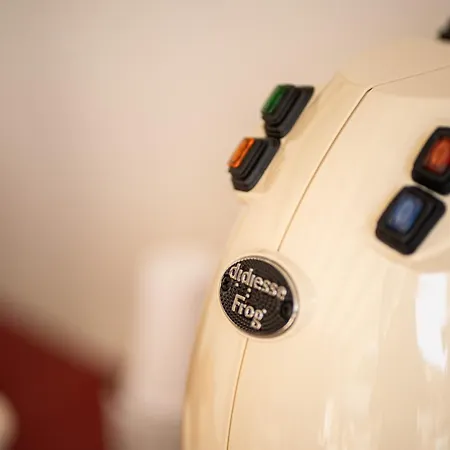 Rhelizeone & جميل 3*