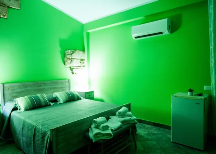 Rhelizeone & جميل 3* Palermo