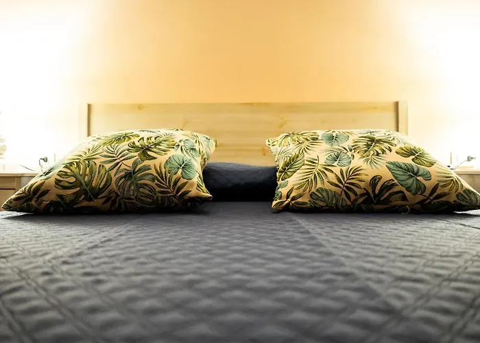 Bed & Breakfast Rhelizeone & جميل