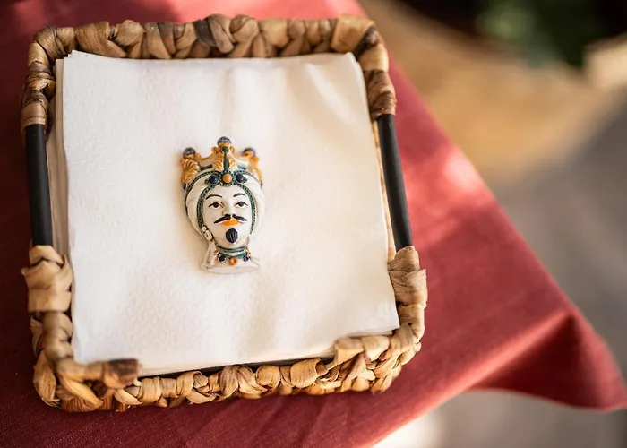 Rhelizeone & جميل 3*