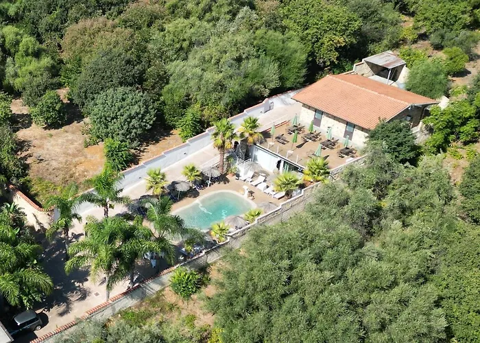 B&B Rhelizeone & جميل