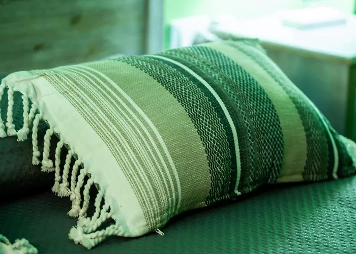 Rhelizeone & جميل 住宿加早餐酒店 3*