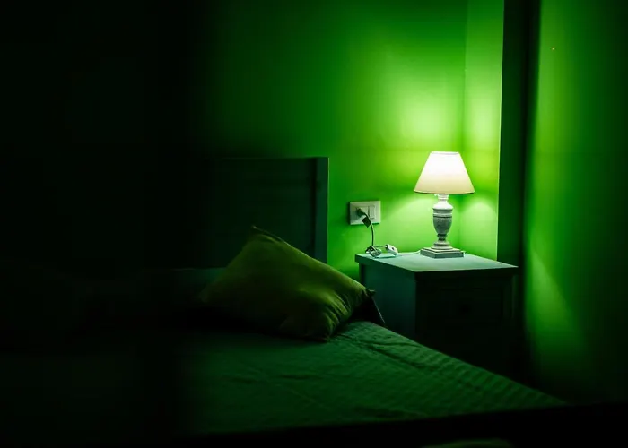 Rhelizeone & جميل 3*